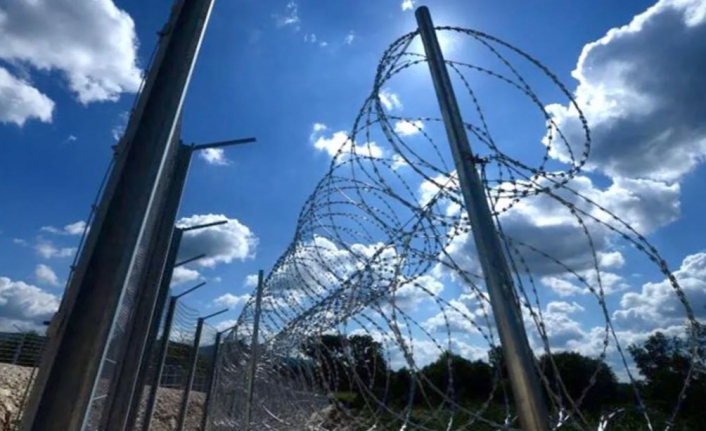 Finlandiya işgalci ülkenin sınırına tel örgü çekecek