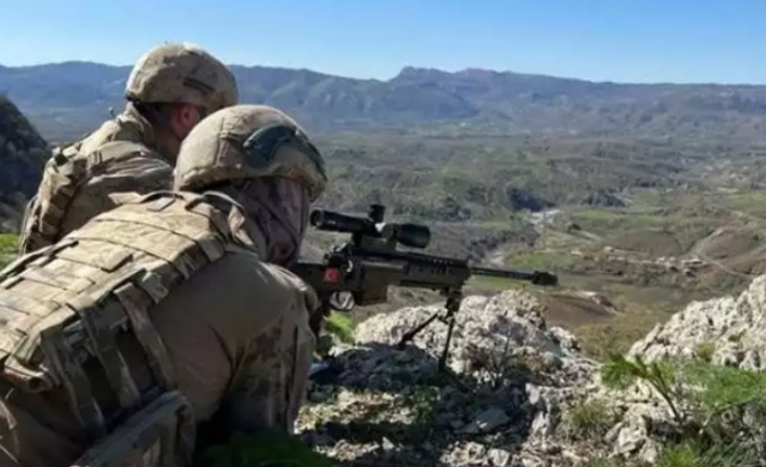 Pençe Kilit Operasyonu'nda bir askerimiz şehit oldu