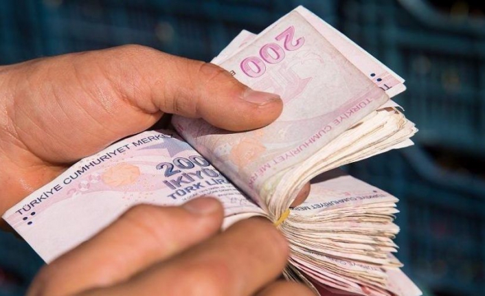 AKP'den asgari ücrete zam açıklaması