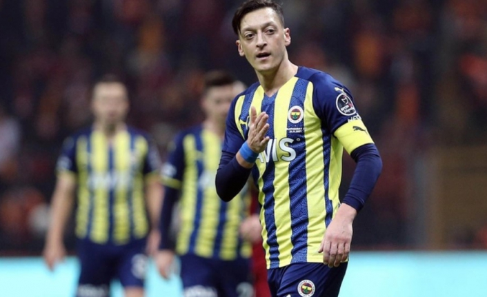 Mesut Özil, Fenerbahçe’yi takipten çıkardı