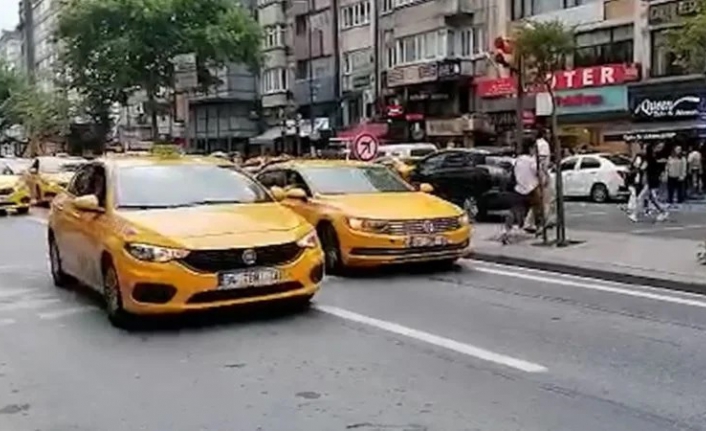 İstanbul'da taksicilerden akaryakıt zamlarına protesto