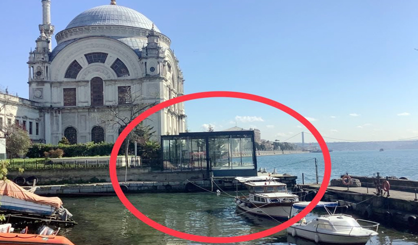 ERDOĞAN'IN "İÇKİ İÇTİLER" DEDİĞİ CAMİNİN ÖNÜNDE KAÇAK YAPILAŞMAYI İBB ÖNLEDİ