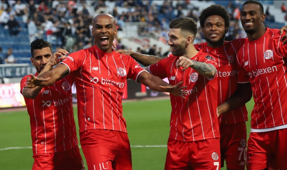 NALDO’DAN ANTALYASPOR’A TEŞEKKÜR