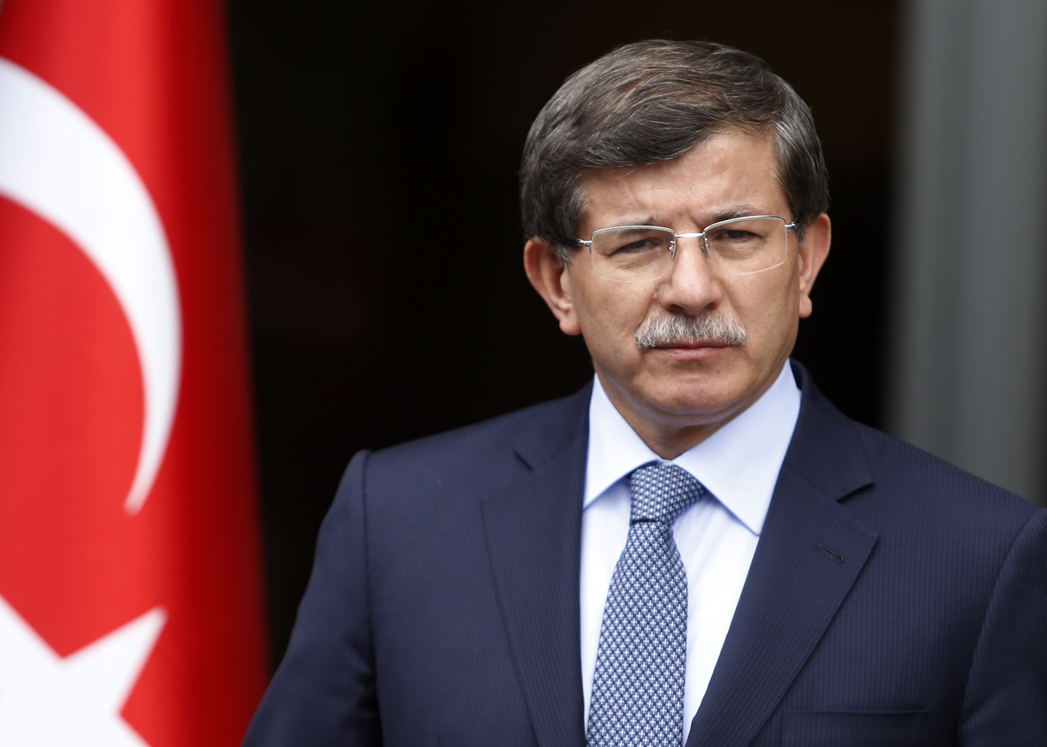 Davutoğlu’ndan kuryelere çağrı!