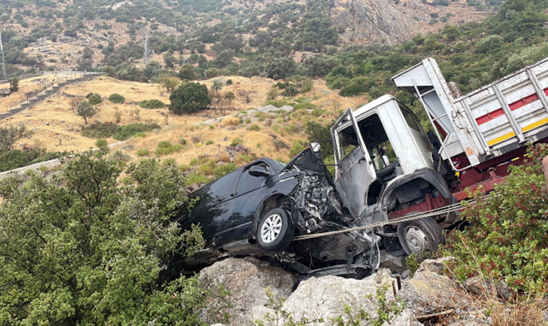 İbrahim Tatlıses kaza geçirdi