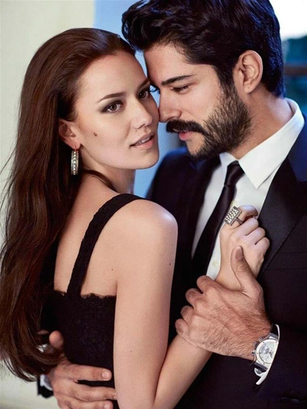 Fahriye Evcen ve Burak Özçivit çiftinin ikinci bebeklerinin cinsiyeti belli oldu