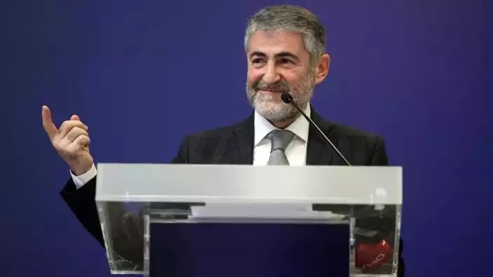 Bakan Nureddin Nebati gidiyor yerine eski bakan geliyor