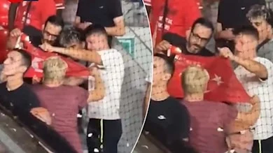 Türk Bayrağı yakan Antwerp taraftarlarına soruşturma