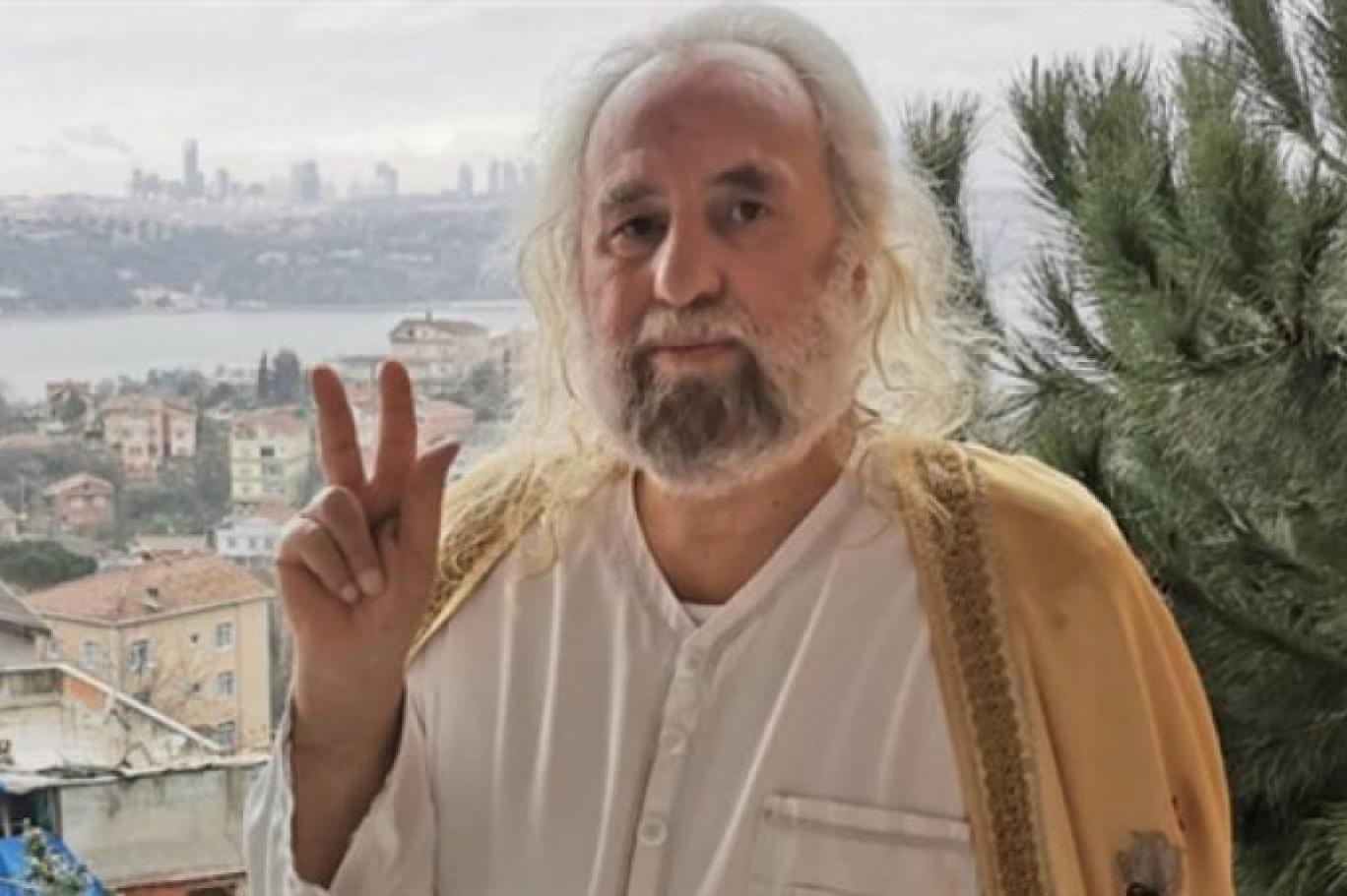 Biri bu deliyi tımarhaneye yatırsın! Hasan Mezarcı iyice sapıttı
