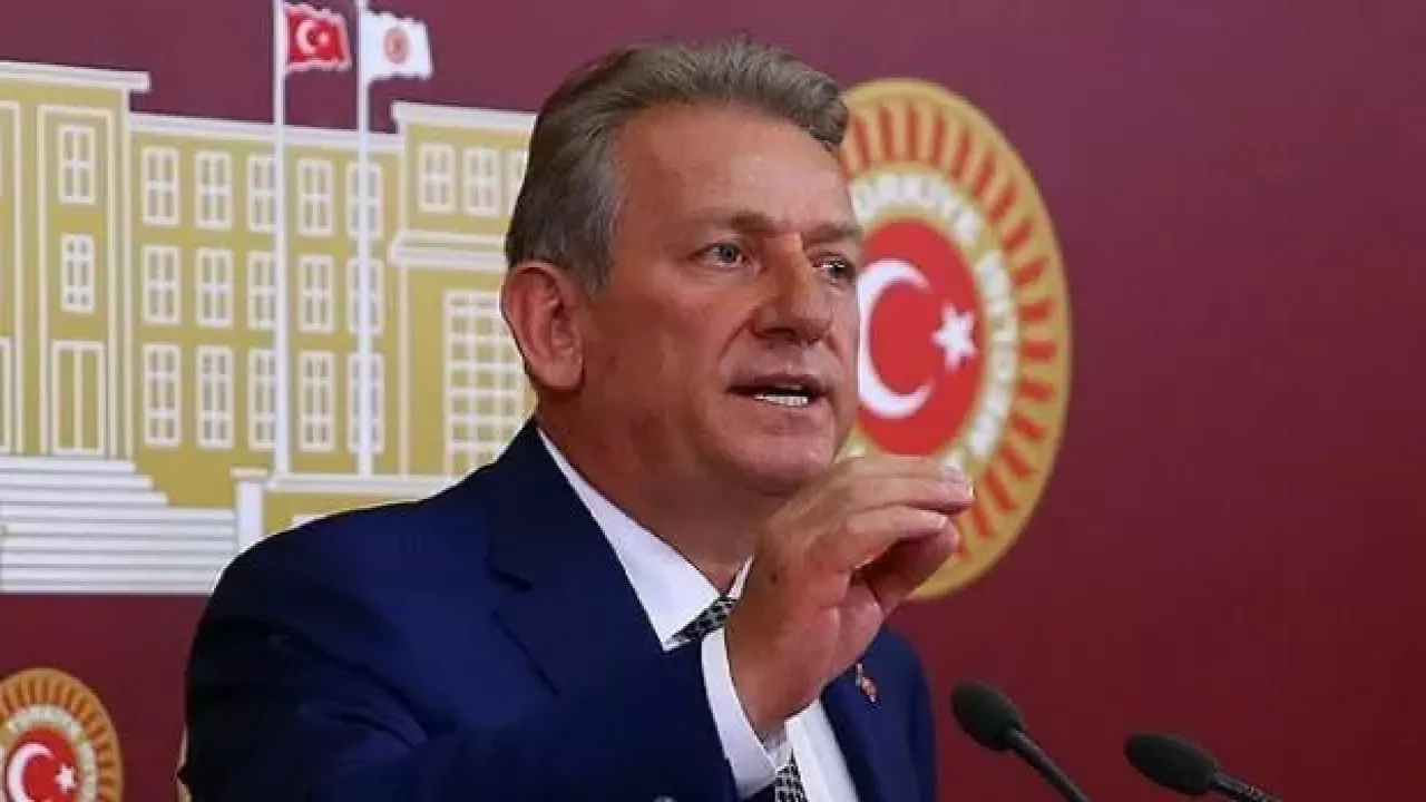 Haluk Pekşen kimdir?