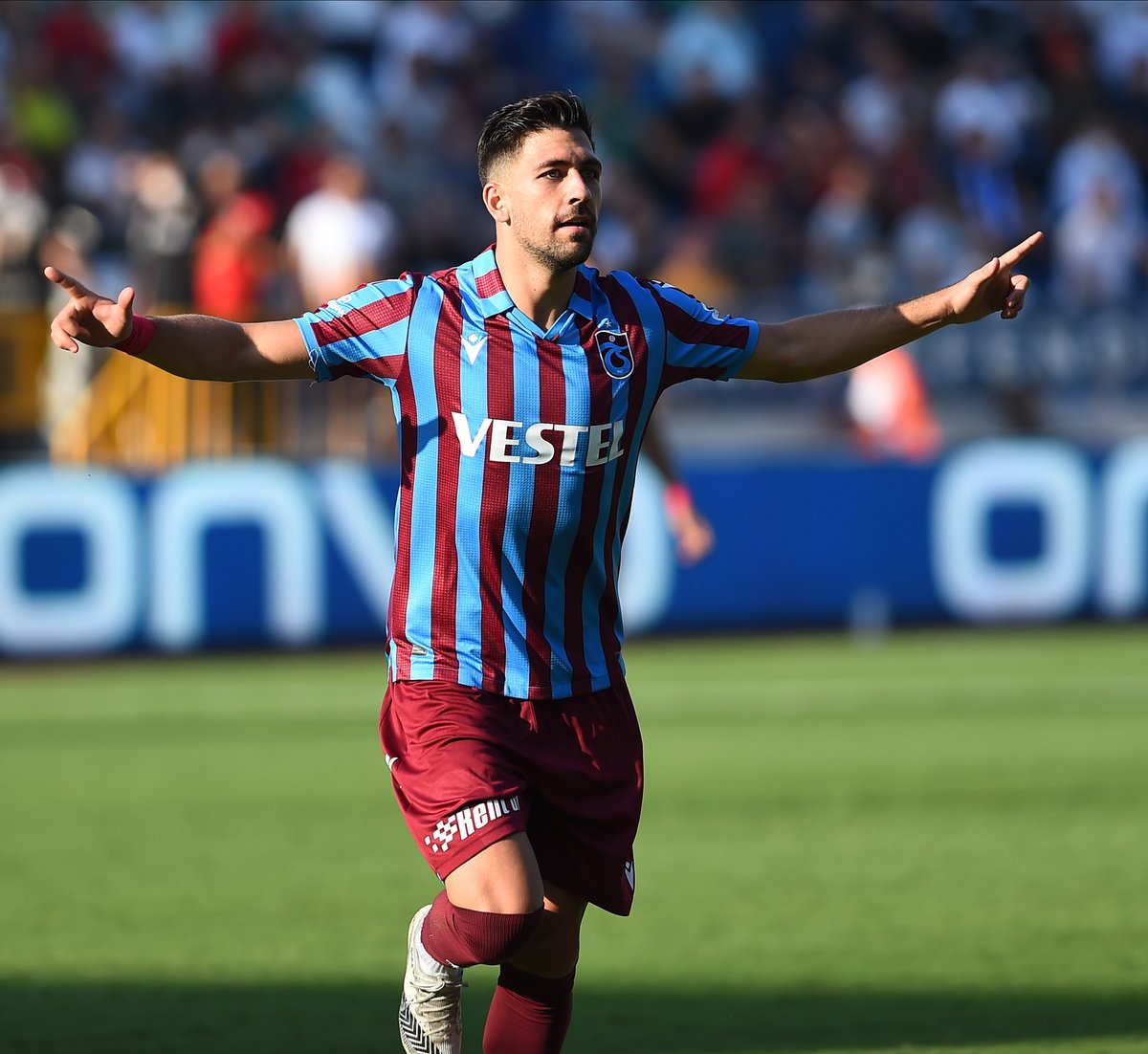 Trabzonsporlu Bakasetas ‘ilk peşinde’