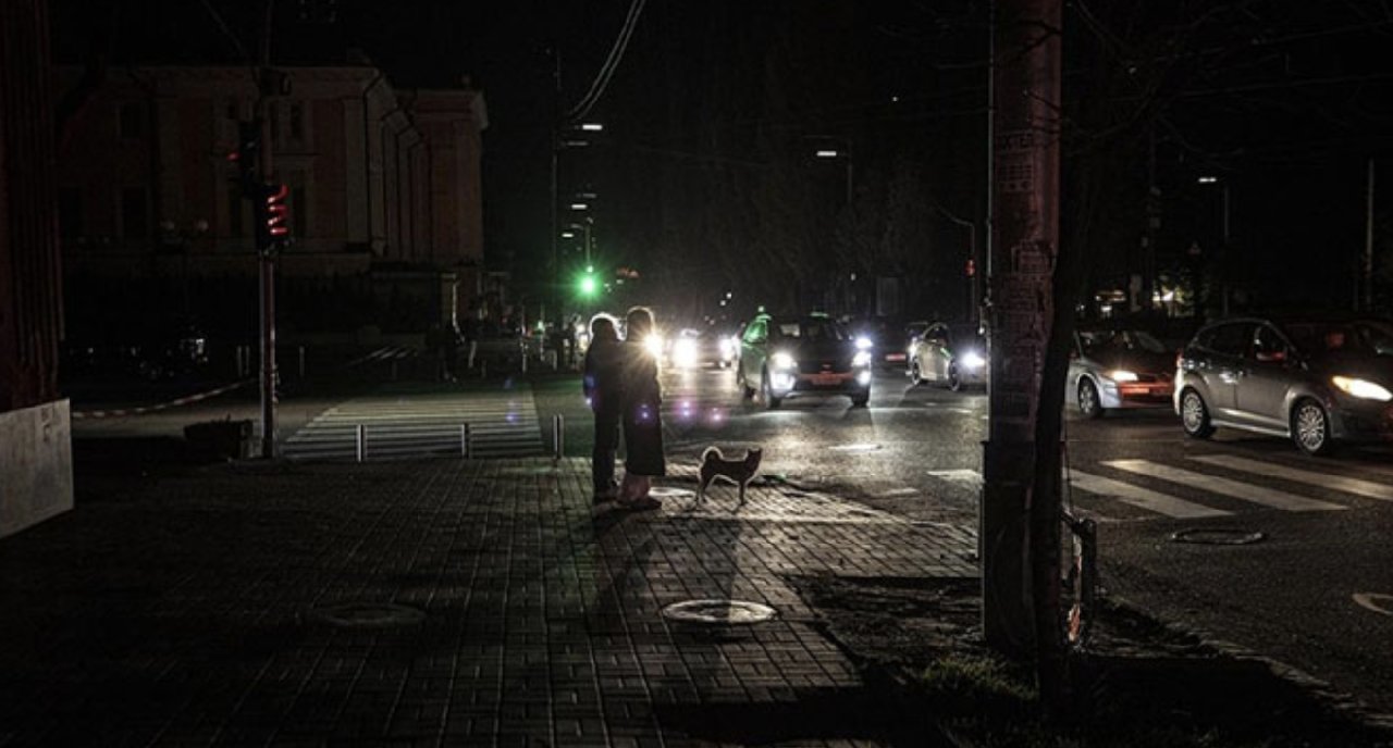 Kiev karanlığa gömüldü