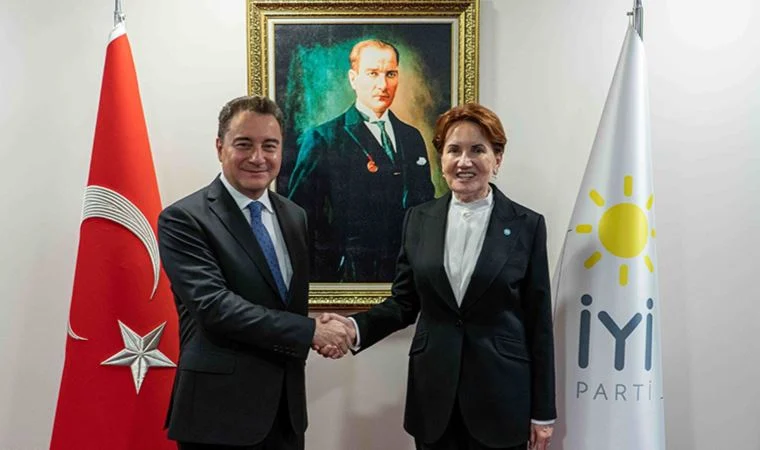 Babacan, Meral Akşener ile görüştü