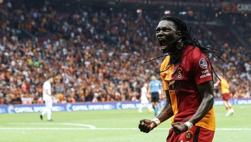 Galatasaray'da Bafetimbi Gomis krizi