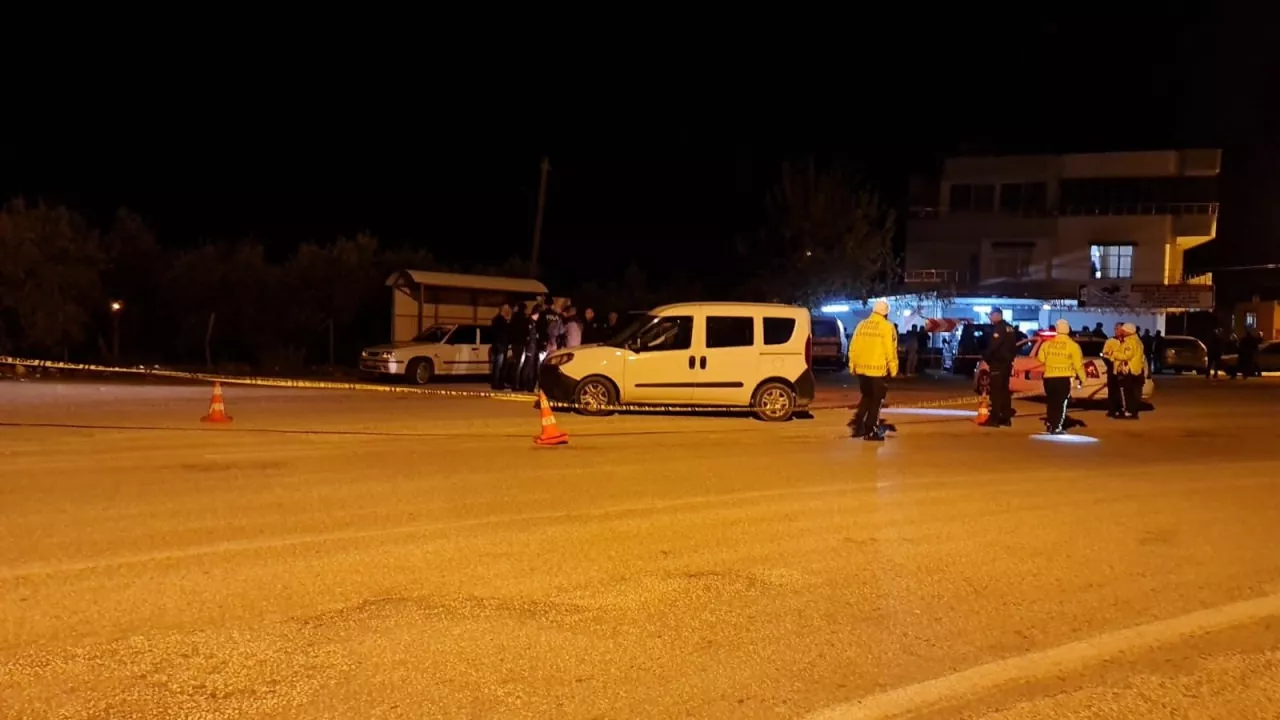 Polisin 'dur' ihtarına silahla karşılık verdiler '1 ölü, 2 yaralı'