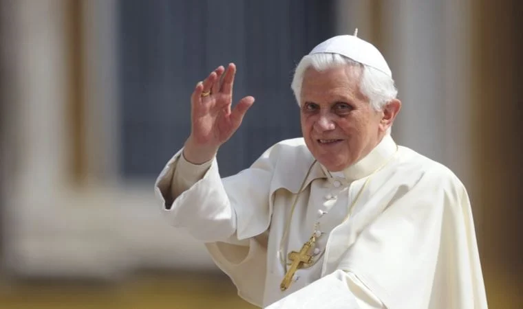 Vatikan 'da yas var: Papa 16. Benedictus 95 yaşında yaşamını yitirdi