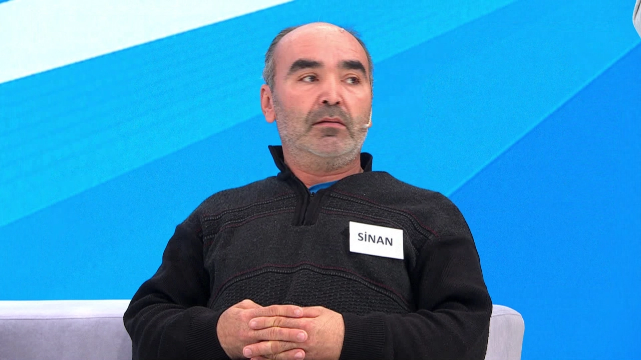 Sinan canlı yayında dayak yedi!
