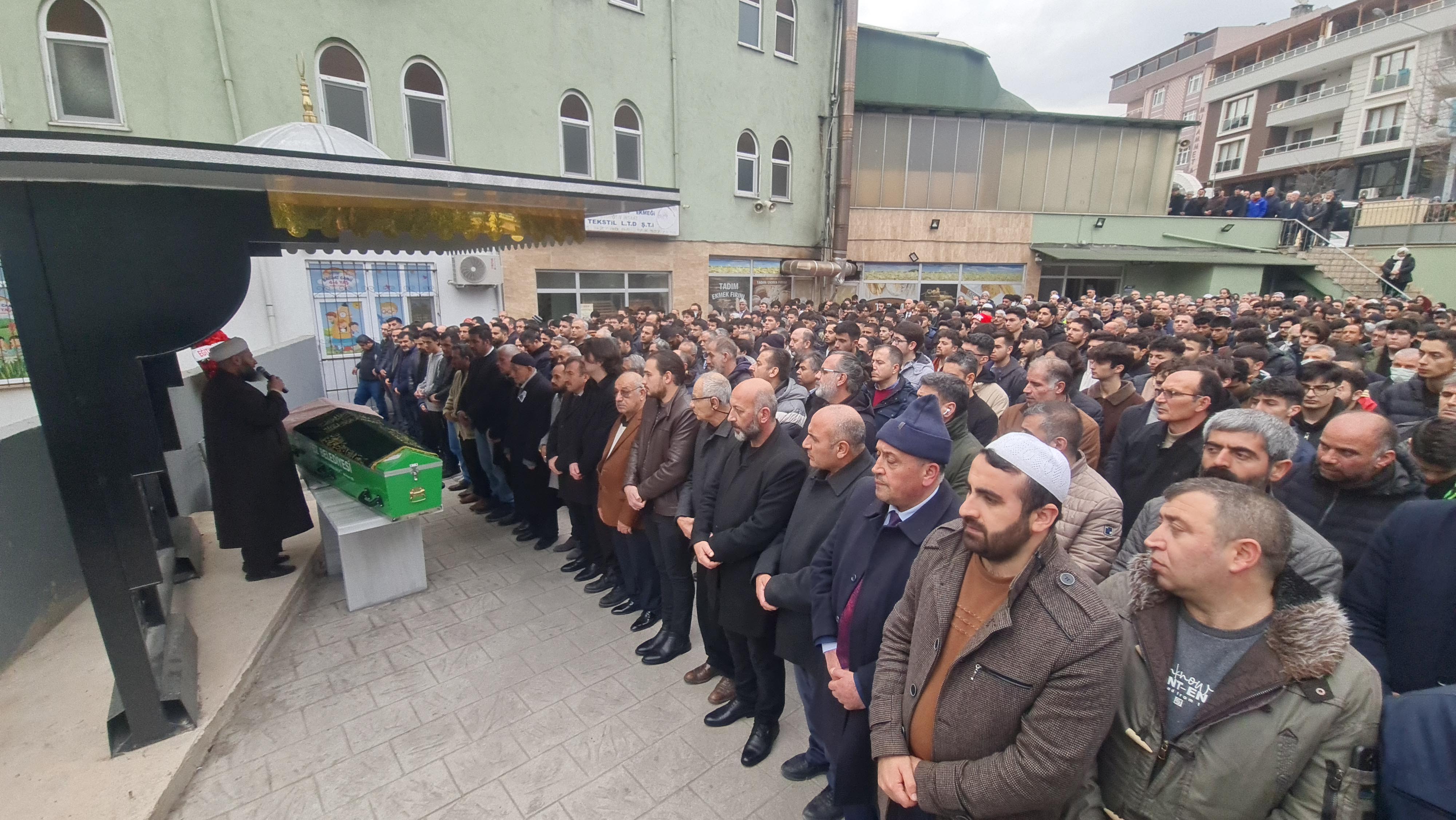 Faruk öğretmen, son yolculuğuna uğurlandı
