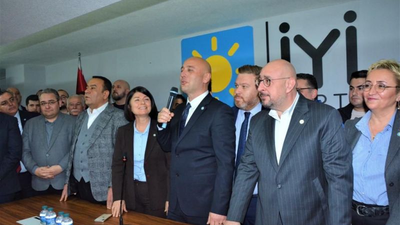 İYİ Parti'de demokrasi rüzgarı!