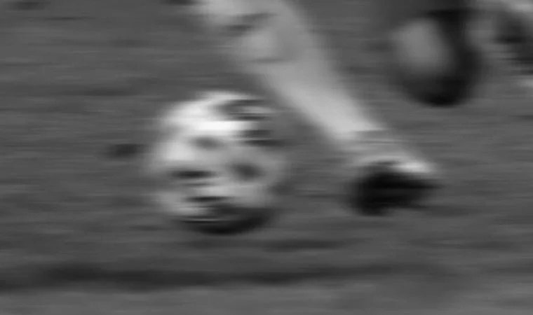 Ünlü futbolcu  tutuklandı!