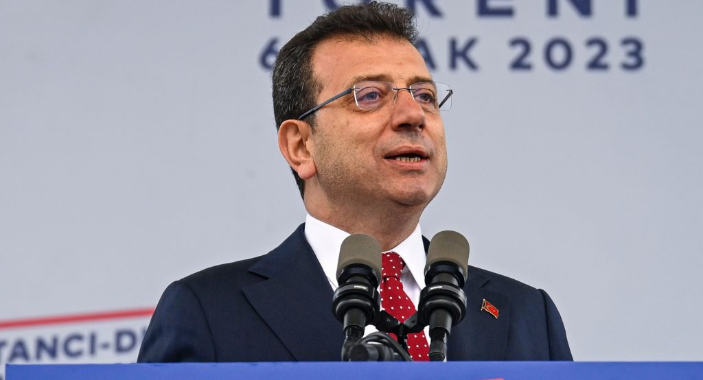 İmamoğlu'nun Umre'deki fotoğrafı gündem oldu