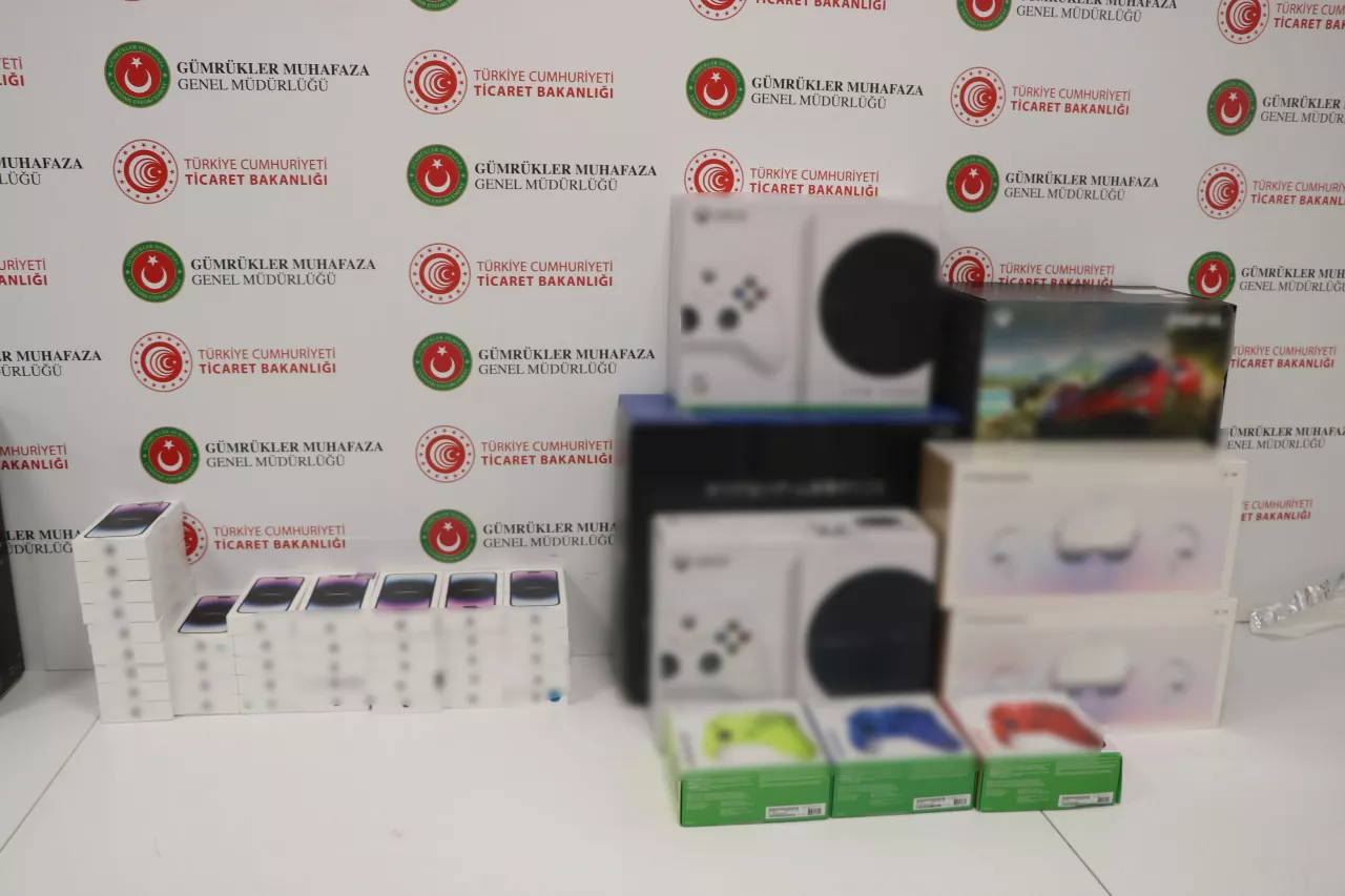 Kaçak telefonları yakalatmamak için bakın ne yaptılar!
