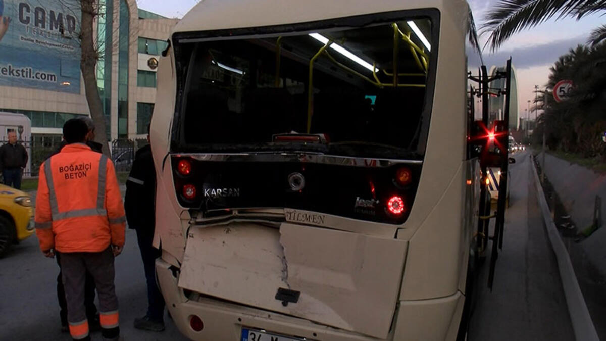 Beton mikseri minibüse çarptı: 5 yaralı