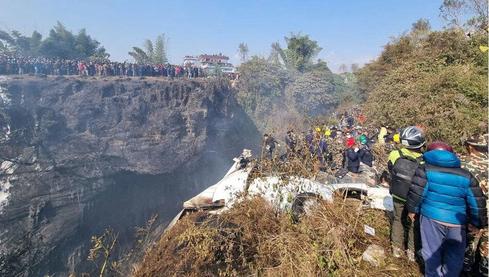 Nepal'deki uçak kazasında 70 kişinin cesedine ulaşıldı