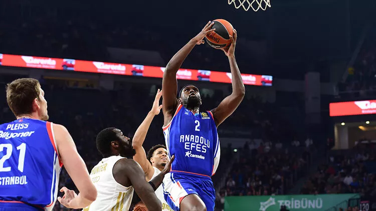 Anadolu Efes 81-89 Bayern Münih