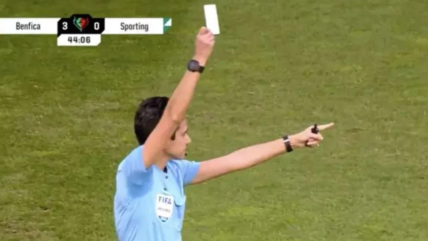 Futbol dünyasında bir ilk!