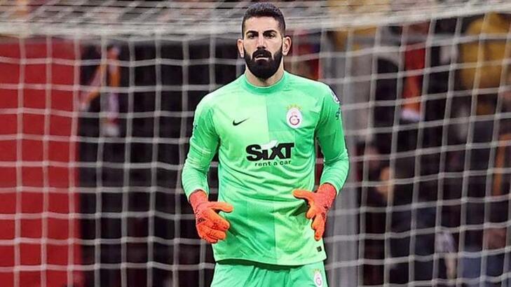 G.saray Futbolcusu İsmail Çipe deprem bölgesine giderek kurtarma çalışmalarına katıldı