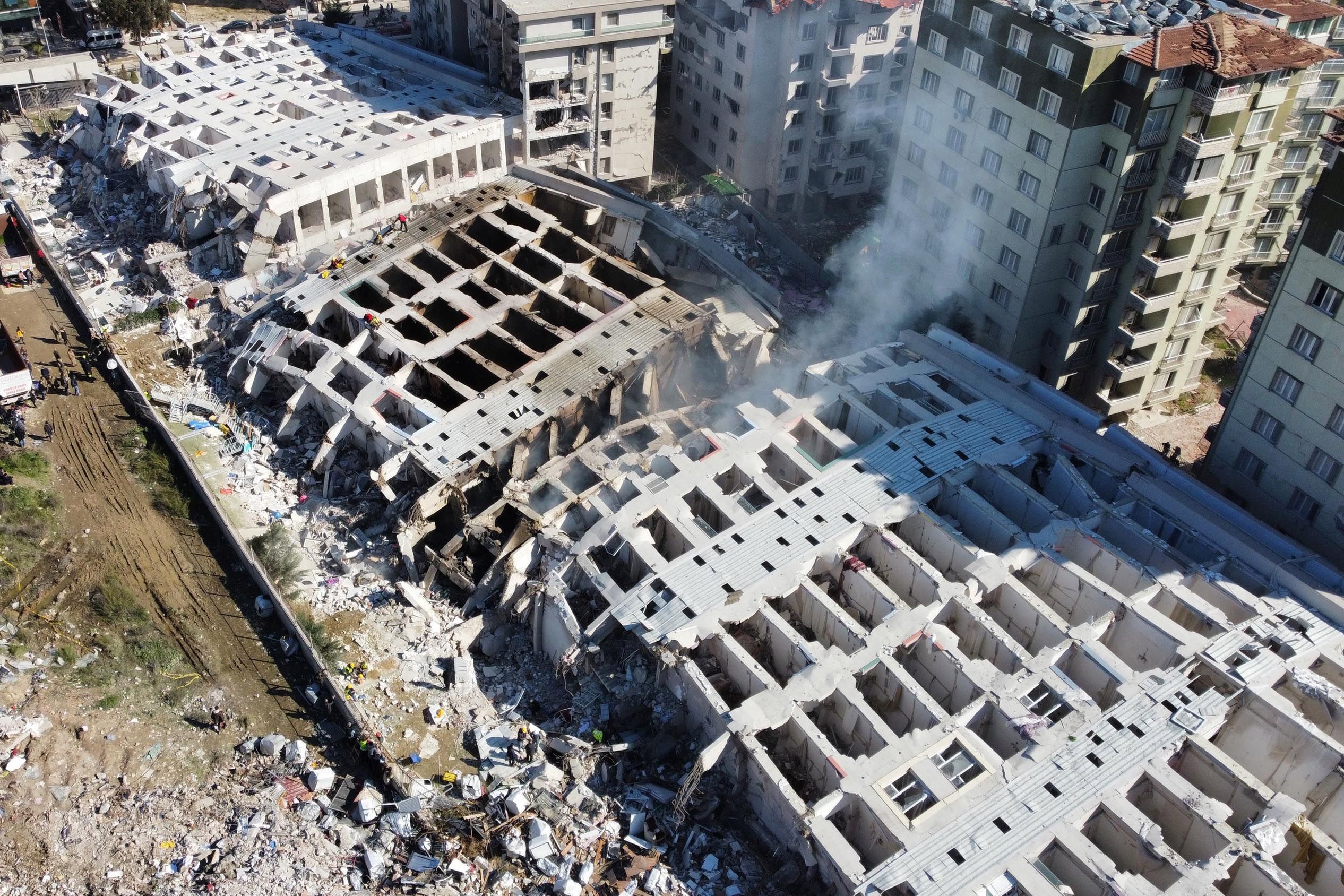 Son Dakika! Hatay'da depremde yıkılan Rönesans Rezidans'ın müteahhidi tutuklandı.