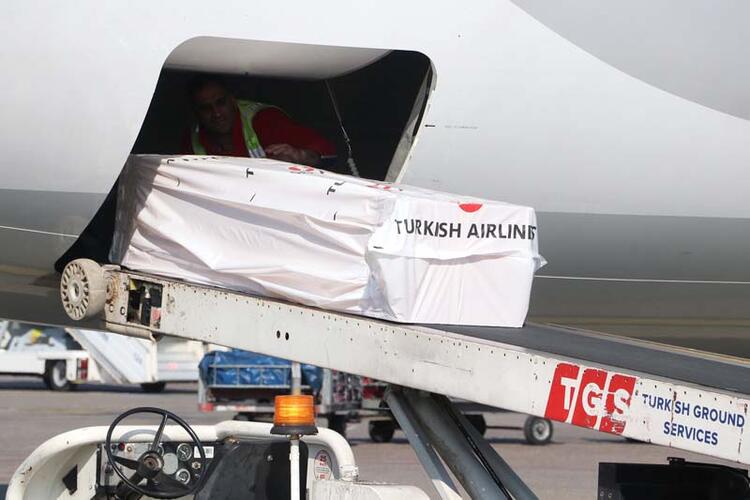 Atsu'nun cenazesi İstanbul'a gönderildi