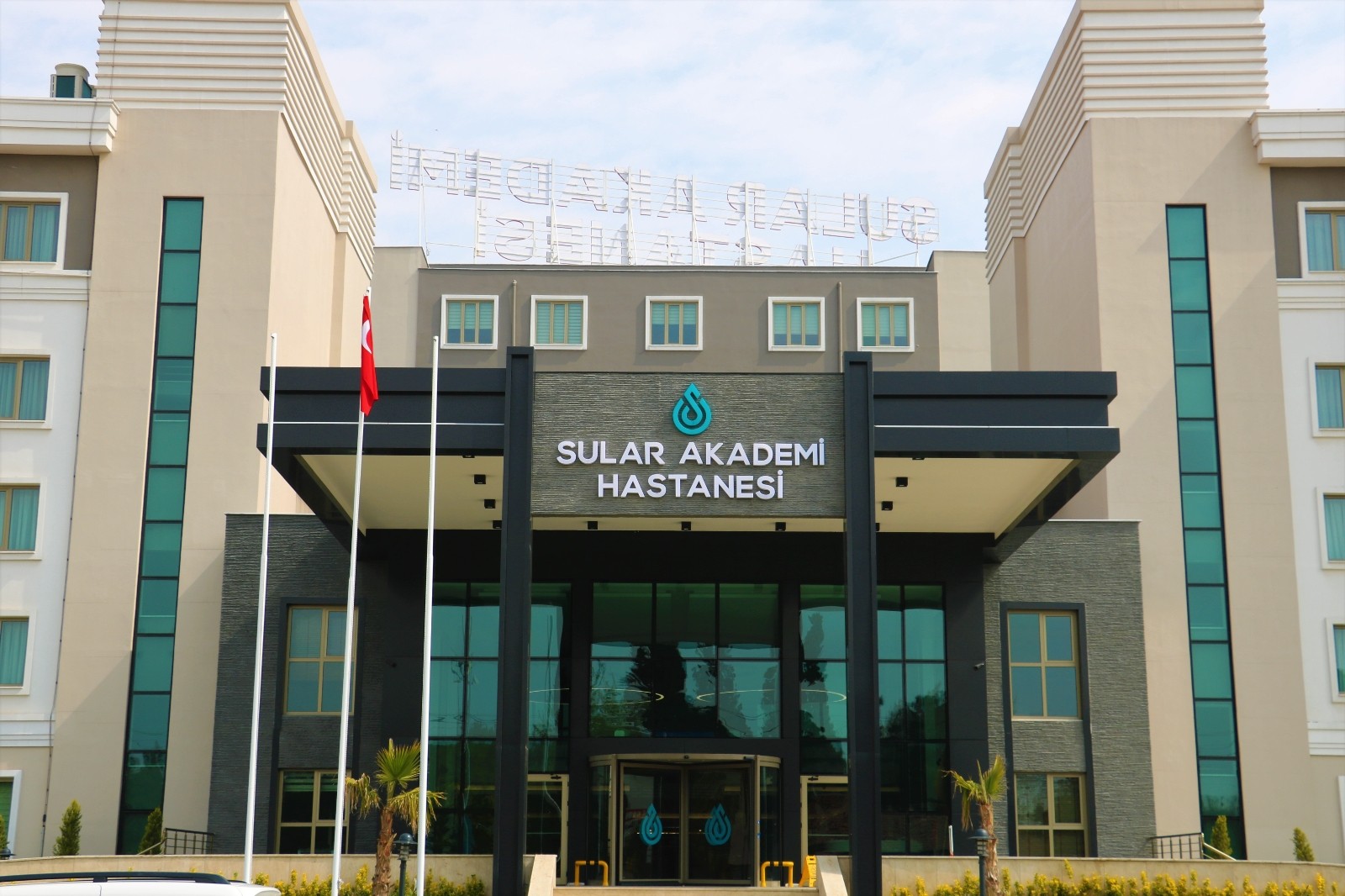 Korkunç iddia: Hastane yıkılmadı ama 7 bebek öldü!