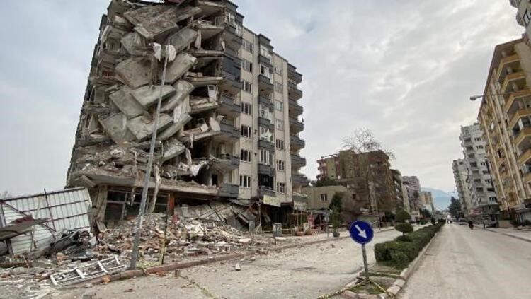 Osmaniye'de 140 bina yıkıldı, 86 enkaz kaldırıldı