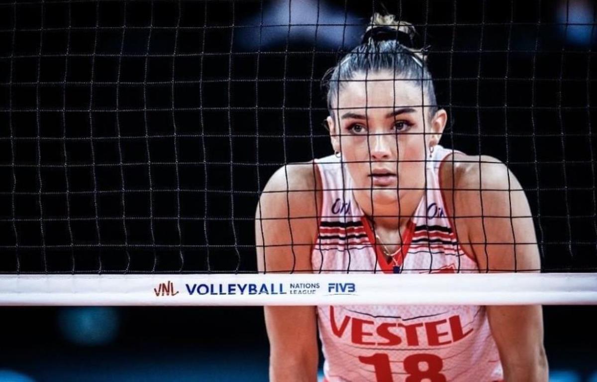 Zehra Güneş, depremde ölen voleybolcuyu böyle onurlandırdı!