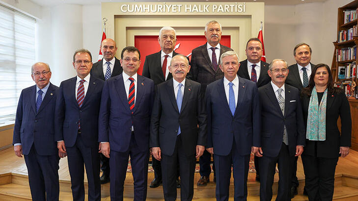 CHP'li büyükşehir belediye başkanları, Kılıçdaroğlu ile görüşme gerçekleştirdi