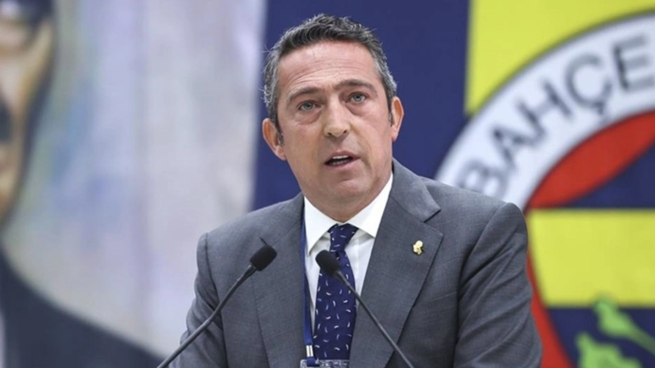 Ali Koç, 'Hükümet istifa' sloganları sebebiyle TFF'ye tepki gösterdi: "Ne yapmaya çalışıyorsunuz!"