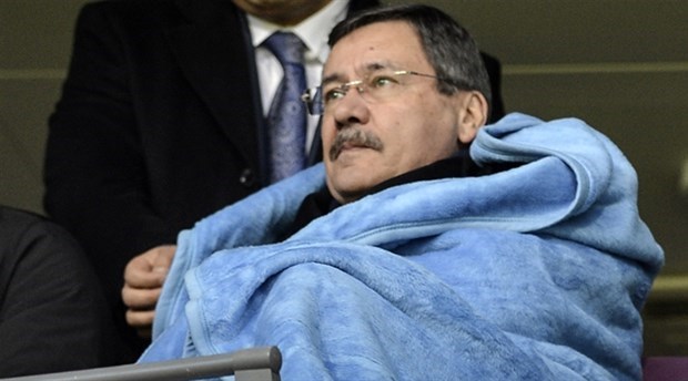 Melih Gökçek’ten Temel Karamollaoğlu’na beddua