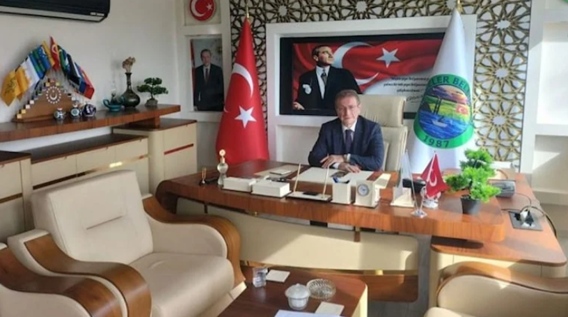 Belediyeye kayyum atayıp 2 katı maaş vermişler