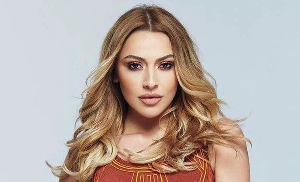 Hadise isyan etti: Bağırmak istiyorum...