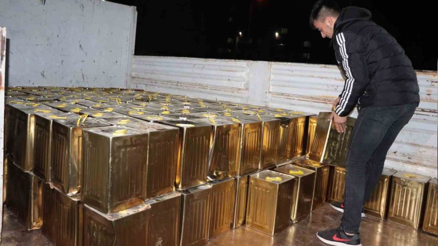 KAYSERİ'DE 26 TON 'SAHTE BAL' ELE GEÇİRİLDİ