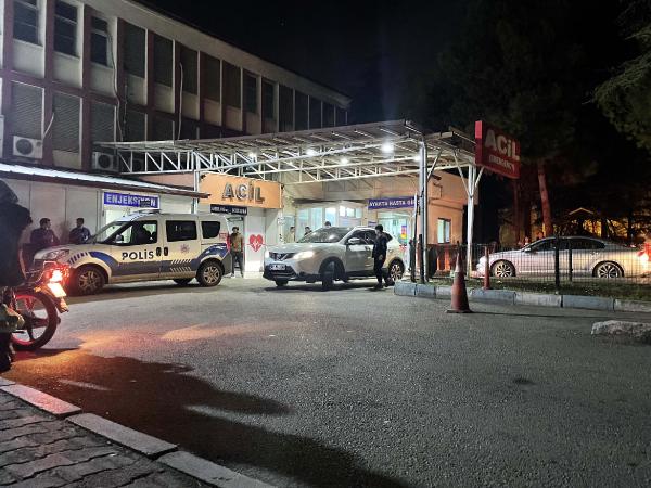 Kavgada boğazından bıçaklanan Murat öldü
