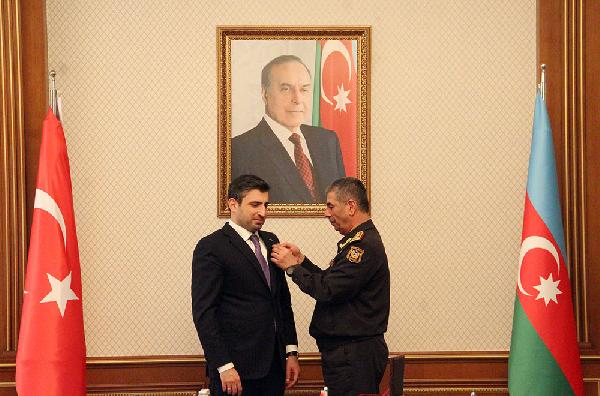 Selçuk Bayraktar, Azerbaycan Cumhurbaşkanı Aliyev’i ziyaret etti-2