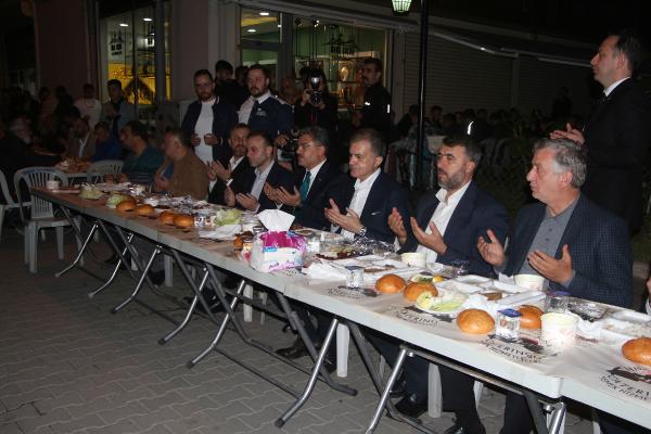 AK Parti'li Çelik: Hiç kimse terör örgütlerini ve şer cephelerini aramıza sokamayacak