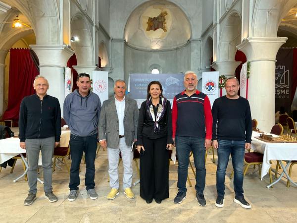 Çeşme'de satranç şampiyonası