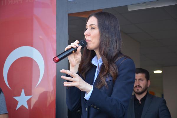 AK Parti'li Karaaslan: 'En önemli sorun’ listesinin başında artık terör yok