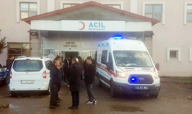 Bingöl'de bayram namazında silahlar konuştu: 5 yaralı