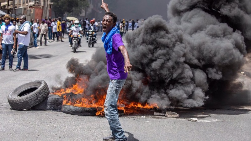 Haiti'de çete hesaplaşması: 13 kişi yakılarak öldürüldü