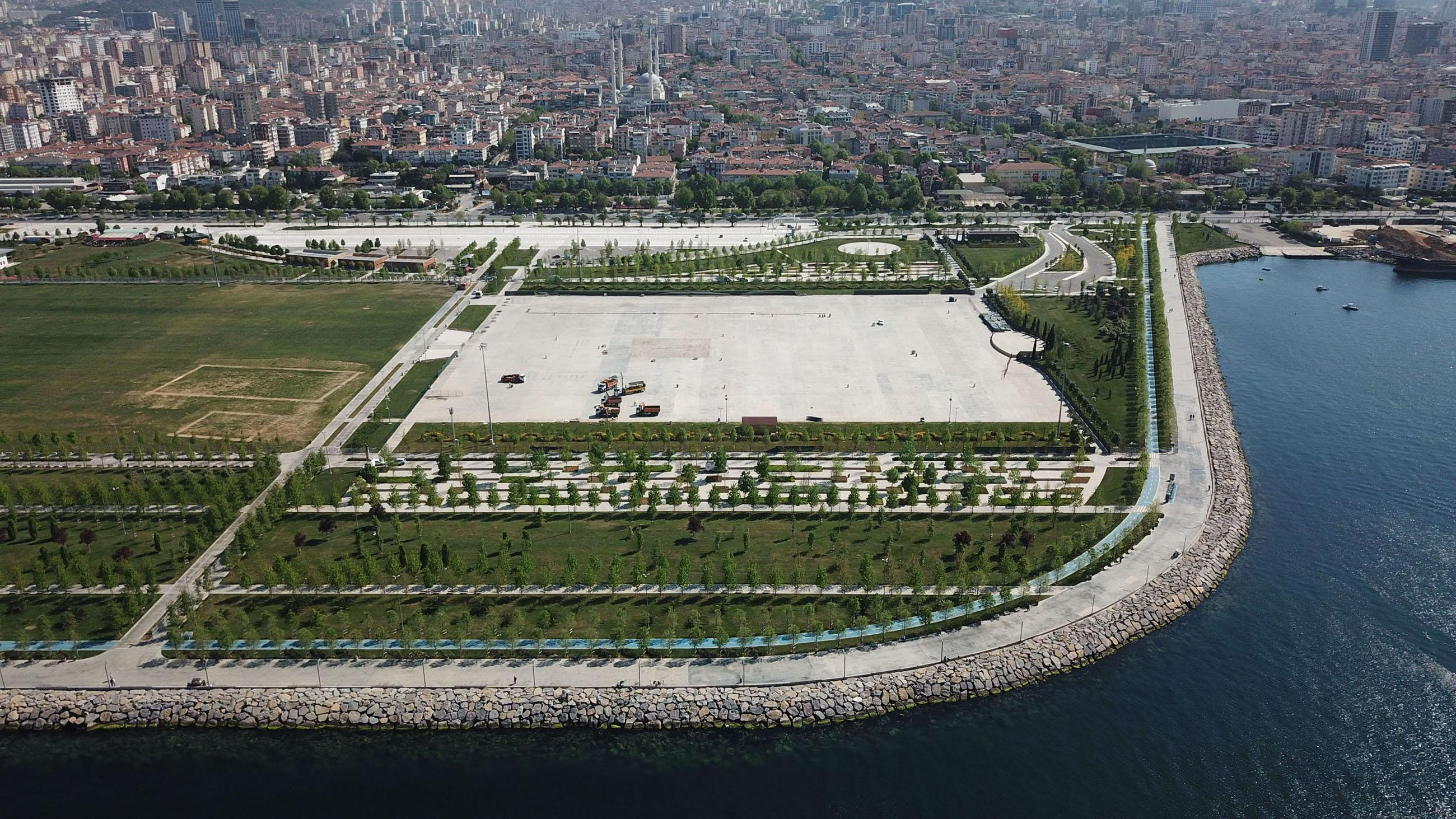 İstanbul - Maltepe miting alanında 1 Mayıs hazırlıkları